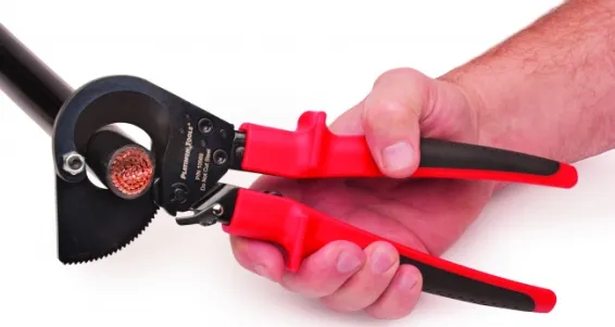 Platinum Tools - 10569C - 500 MCM Cable Cutter, Ratcheted. Clamshell.
