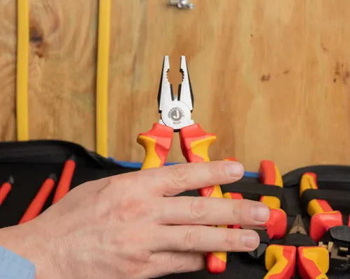 Jonard Tools - TK-110INS - 11 Piece Insulated Tool Kit