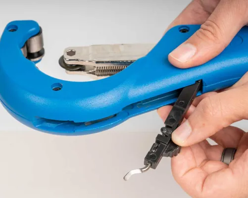 Jonard Tools - TC-300 - Tube Cutter for 1/4" (6.3mm) to 3" (76mm) OD Tubes.