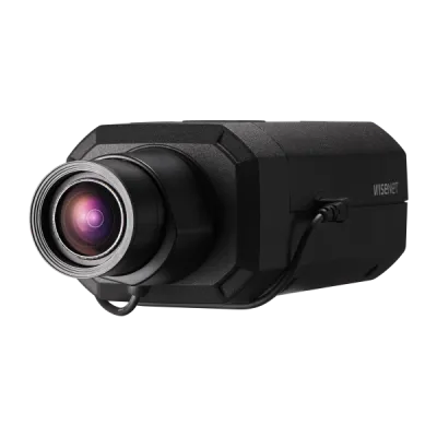 Hanwha - PNB-A9091RLPH - 4K Moderate Speed (up to 75MPH) LPR Box Camera Kit with Enclosure and IR, Licensed with Wisenet Road AI. Max. 4K resolution, 12-50 mm lens, H.265, H.264, MJPEG codec, WiseStream III, Includes PoE+ Camera enclosure with Wall m