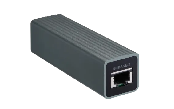 QNAP - QNA-UC5G1T - USB 3.0 to single port RJ45 5GbE/2.5GbE/1GbE/100MbE adapter, bus powered, USB type-c, 20cm USB-C to USB-A cable