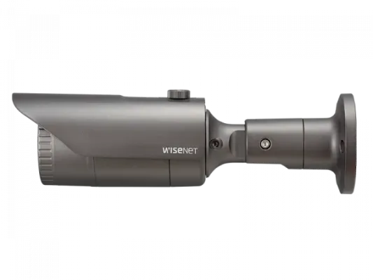 Hanwha - QNO-7012R - Wisenet Q network outdoor vandal bullet camera, 4MP @30fps, 2.8mm fixed focal lens (107°), triple codec H.265/H.264/MJPEG with Wisestream II, 120dB WDR, IR LEDs range 65', motion detection, tampering, defocus detection, hallway V
