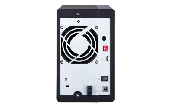 QNAP - TR-002-US - 2-bay 3.5" SATA HDD USB 3.1 Gen2 10Gbps type-C hardware RAID external enclosure. USB-C to USB-A cable included. Expansion unit for QNAP NAS, Windows, Mac, Linux computers
