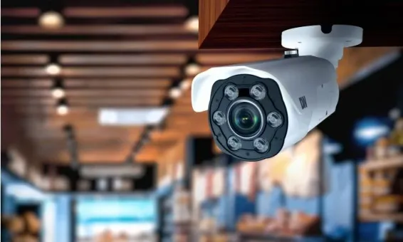 Digital Watchdog - DWC-MB45WiATX - 5 MP Network IP Bullet Camera with 2.7-13.5mm Lens