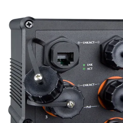 Planet - IGS-604HPT-RJ - Industrial IP67-rated 4-Port 10/100/1000T 802.3at PoE + 2-Port 10/100/1000T Managed Ethernet Switch (-40~75C)